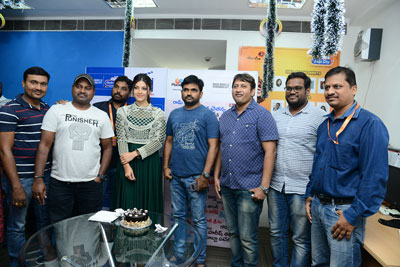 Mahanubhavudu Team At Radio City For Song Launch